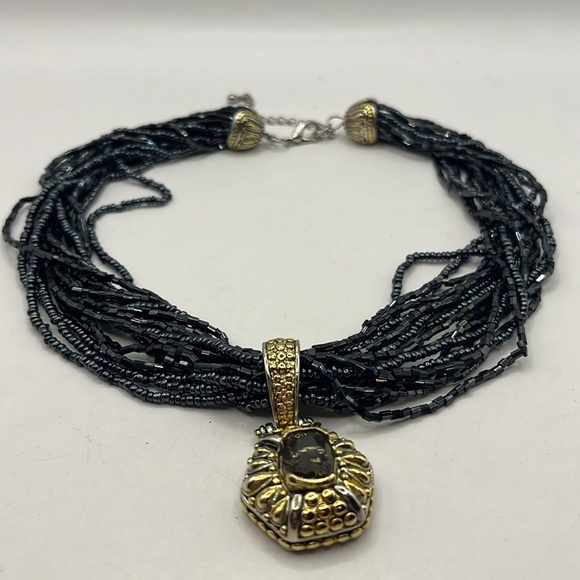 Elegant Black Beaded  Necklace with Gold and Silver tone Pendant  with Quartz - Picture 11 of 14